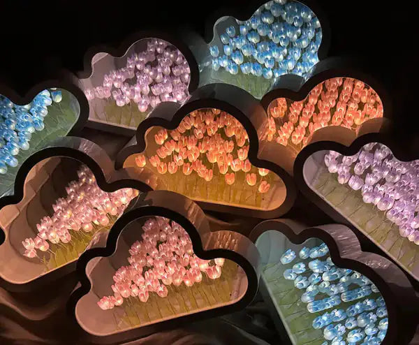 Envisi™ Petal Mirror