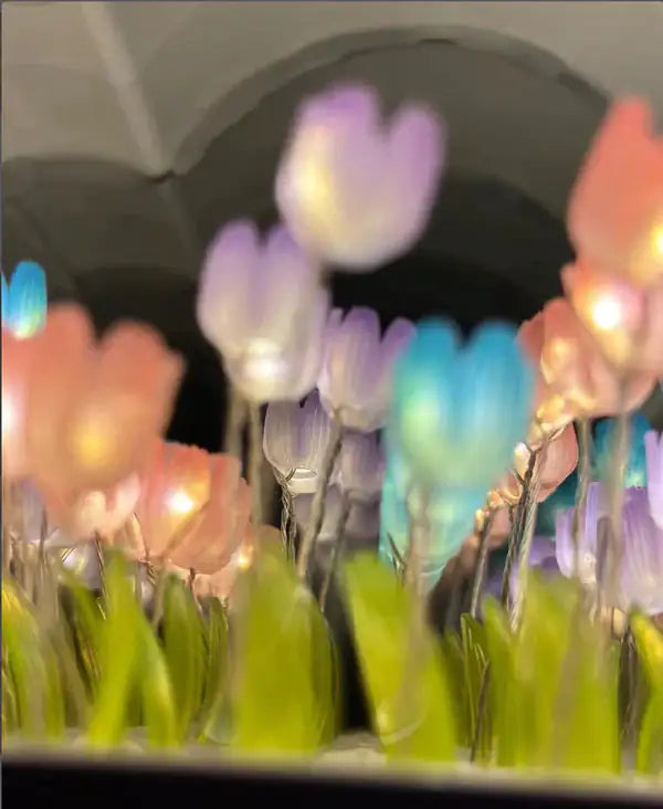 Envisi™ Petal Mirror