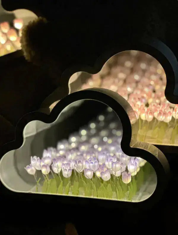 Envisi™ Petal Mirror